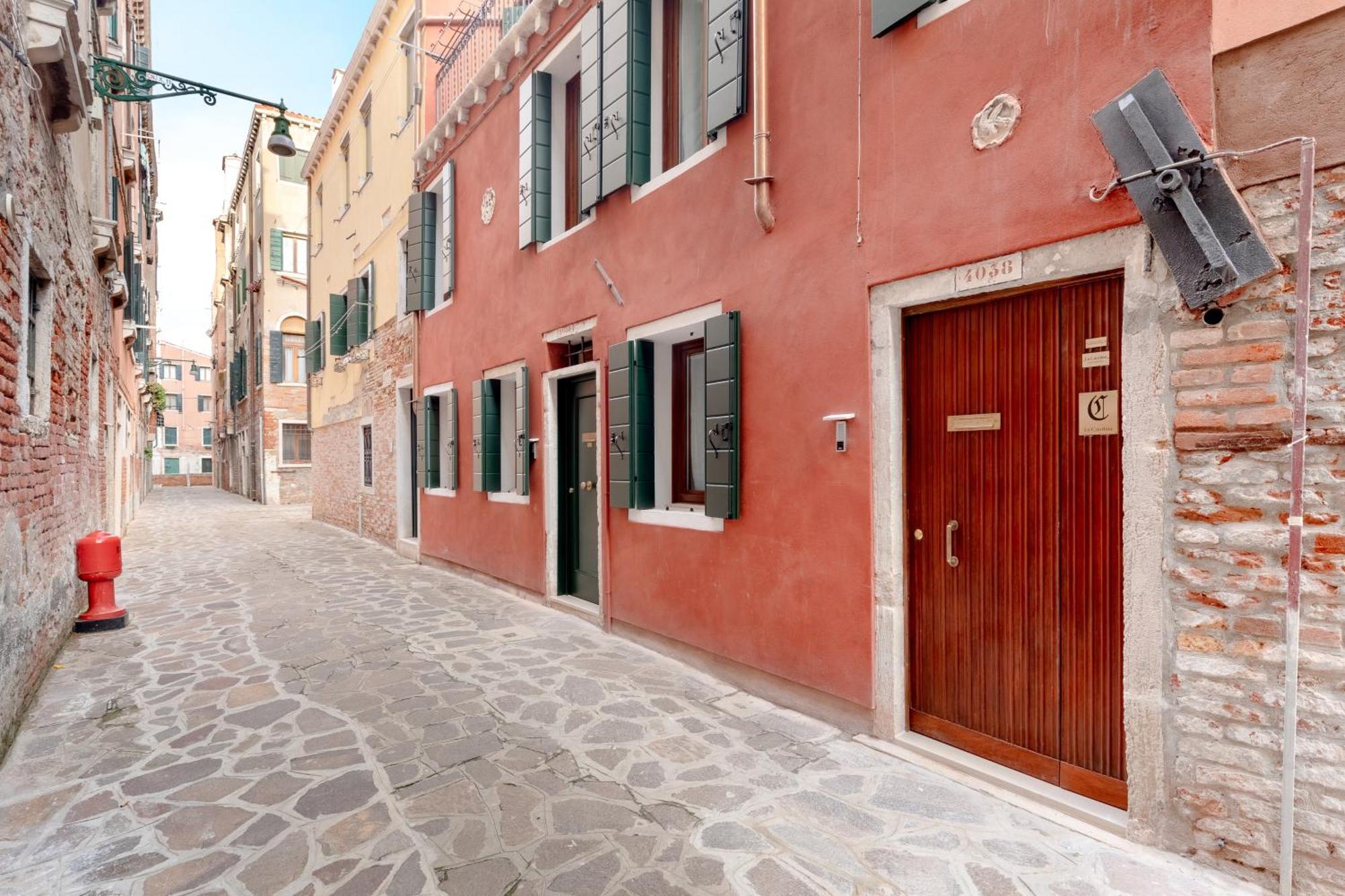 La Caorlina - Pied A Terre - Bas-relief Apartment